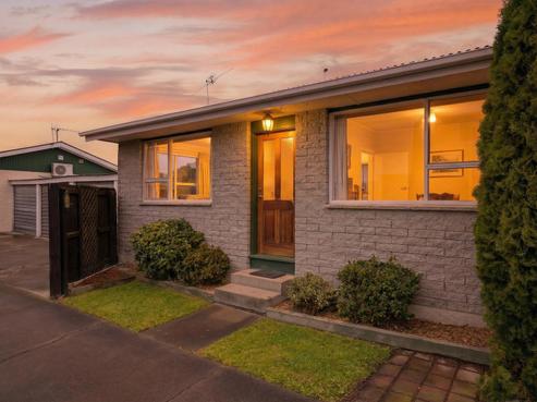 2/494 Barbadoes Street, Edgeware