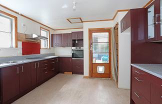 6 Station Road, Hunterville