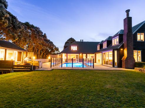 34 Seatoun Heights Road, Seatoun