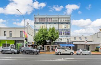 SERIOUS VENDOR SAYS SELL!
