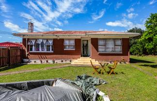 42 Landscape Road, Papatoetoe