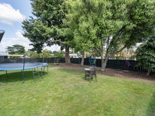 24 Thompson Street, Leamington