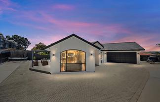 16 Norm Pellow Drive, The Gardens