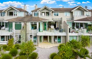 36 Little Compton Mews, Snells Beach