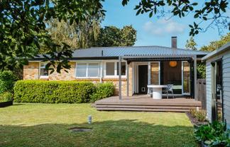 11 Good Street, Matangi