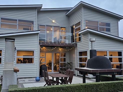 8 Didsbury Grove, Churton Park