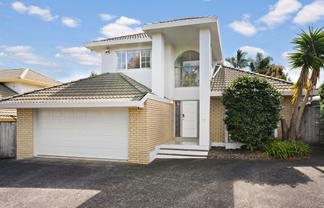 1/8 Alicia Road, Somerville