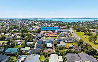 2/4 Gibraltar Street, Howick