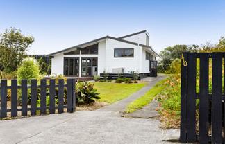 110 Fairfield Road, Hawera