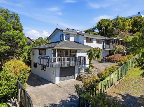 2 Seaford Place, Murrays Bay