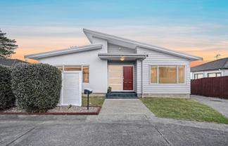 33 Bradnor Meadows Drive, Swanson