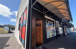 MOUNT EDEN OFFICE - EIGHT CAR PARKS
