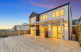 4 Hautoa Lane, Flat Bush