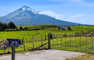 2104 Wiremu Road, Pungarehu