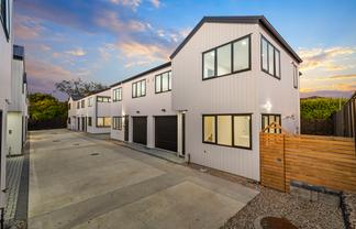 9/113 Beach Road, Te Atatu Peninsula
