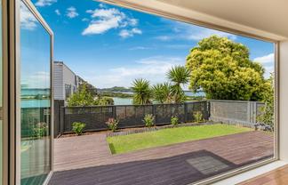 8 Normans Hill Road, Onehunga