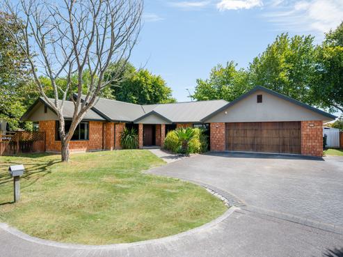 24 Nielsen Gardens, Rototuna