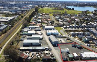 Versatile industrial space with yard