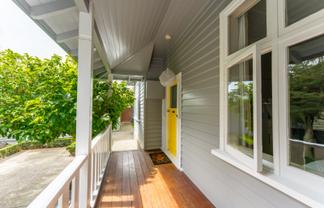 8 Saint Johns Avenue, Highfield