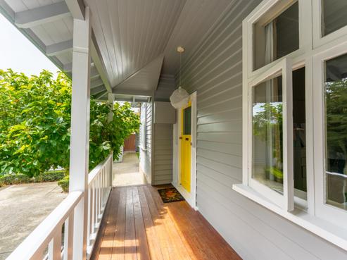 8 Saint Johns Avenue, Highfield