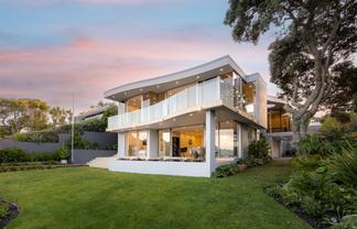 19 Bournemouth Terrace, Murrays Bay