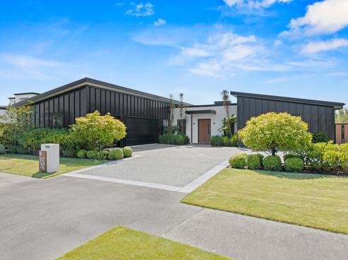 9 Farrelly Place, Casebrook