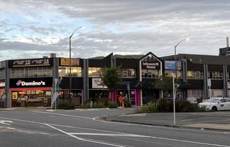 Large & new, Central-Hutt Open-plan floor