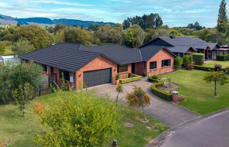 22 Holden Avenue, Holdens Bay