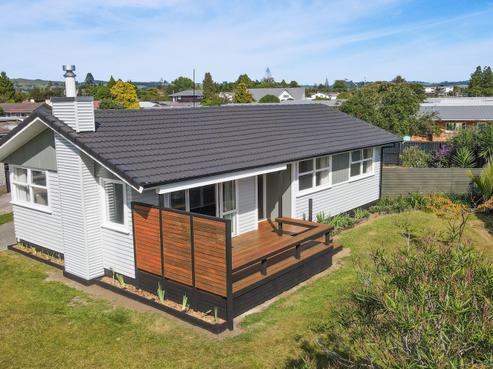 25 Clouston Crescent, Fenton Park
