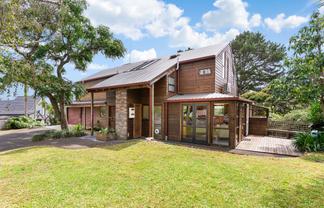 7 Eucalyptus Place, Beach Haven