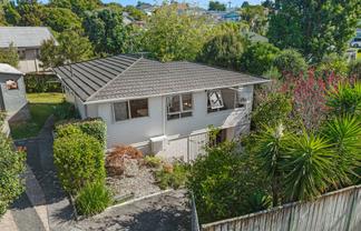 2 Woodvale Road, Glen Eden