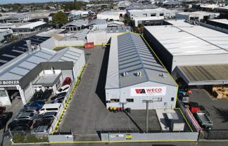 Versatile Industrial Warehouse with Large Yard