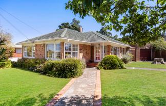 30 Kelvyn Grove, Hillpark