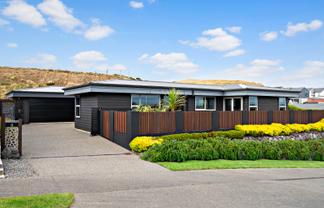 88 Cedarwood Street, Woodridge