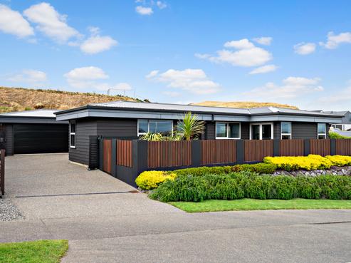 88 Cedarwood Street, Woodridge