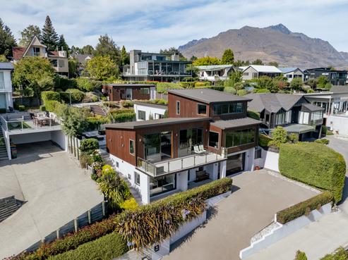 560 Peninsula Road, Kelvin Heights