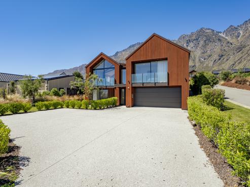 19 Hackett Road, Jacks Point
