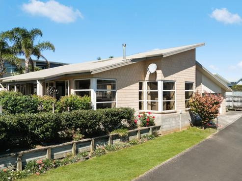 64A Rototuna Road, Rototuna