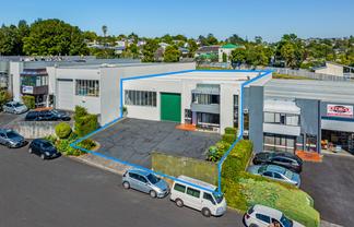 Industrial 744 sq m + yard = Occupy or Invest