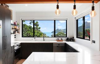 2D Foster Avenue, Huia