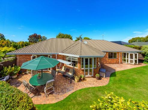 5 Patricia Place, Harewood