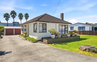 12 Plunket Avenue, Papatoetoe