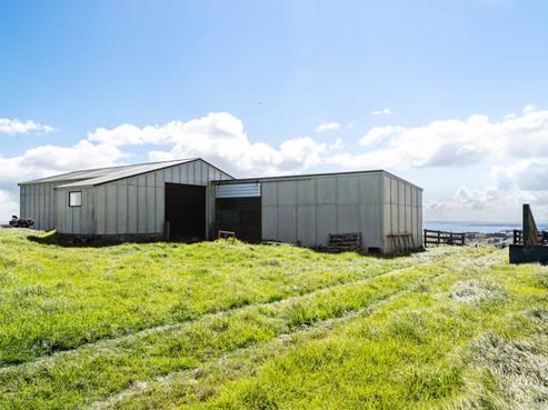 1672 Awhitu Road, Pollok