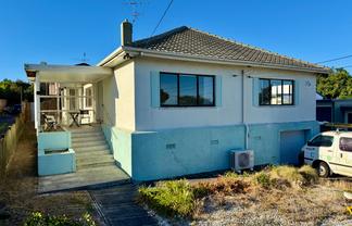 9 Grande Vue Road, Hill Park