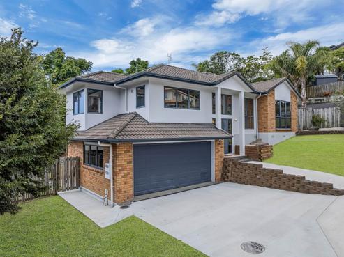 8 Sherwood Grove, Northcross