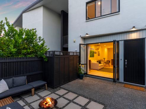 35 Rangihina Road, Hobsonville