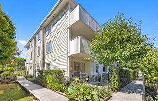 G10/21B Swanson Road, Henderson