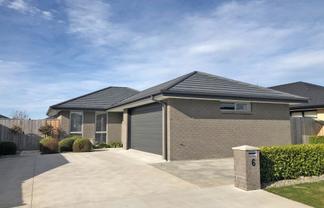 6 Shrimpton Av, Woodend