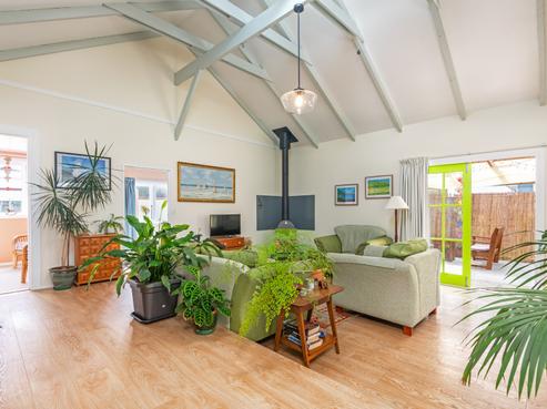 34 Koputara Road, Himatangi Beach