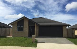 10 Teafields Court, Huntington